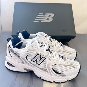 New Balance 530 women size 7/ Men 5.5/ White with natural indigo/ New with box